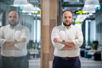 Raiffeisen Digital Bank - marka Raiffeisen Centrobank AG dostępna w sieci Helikon. Rozmowa z Kamilem Niewiatowskim